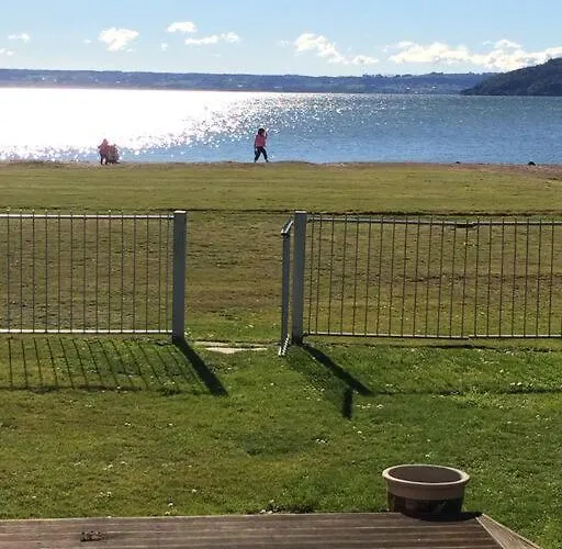 Ferienhaus Beautiful Lakefront Location Rotorua